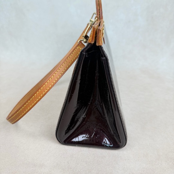 Louis Vuitton Vernis Roxbury Drive Amarante Patent Leather Shoulder Bag - Picture 6 of 16